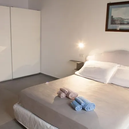 לינה וארוחת בוקר Casa Pupetta נאפולי
